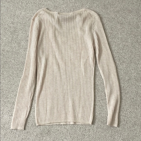 V-Neck Ribbed Cashmere Sweater - Cream, Size M, excellent condition - Picture 4 of 4